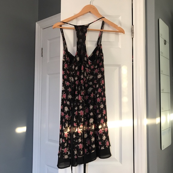 summer dress - Picture 2 of 2